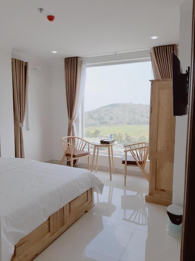 Minh Manh Hotel 2 Pleiku Luaran gambar